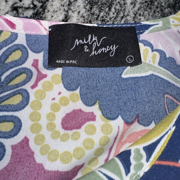 Milk & Honey Short Sleeve New Romper Size L Flowered Paisley Cutout - Picture 8 of 9